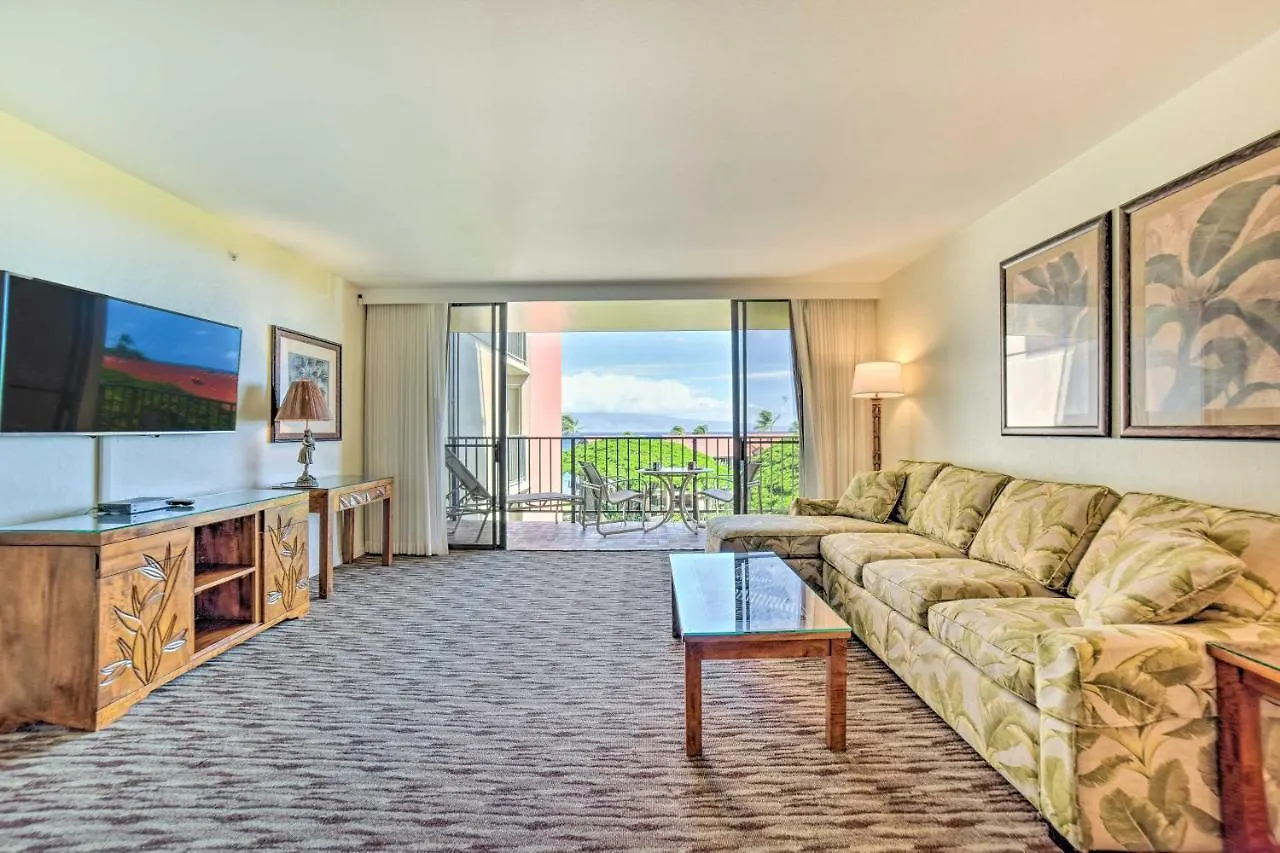 Cute Beachfront Condo With Lanai And Resort Pools Kahana Apartment